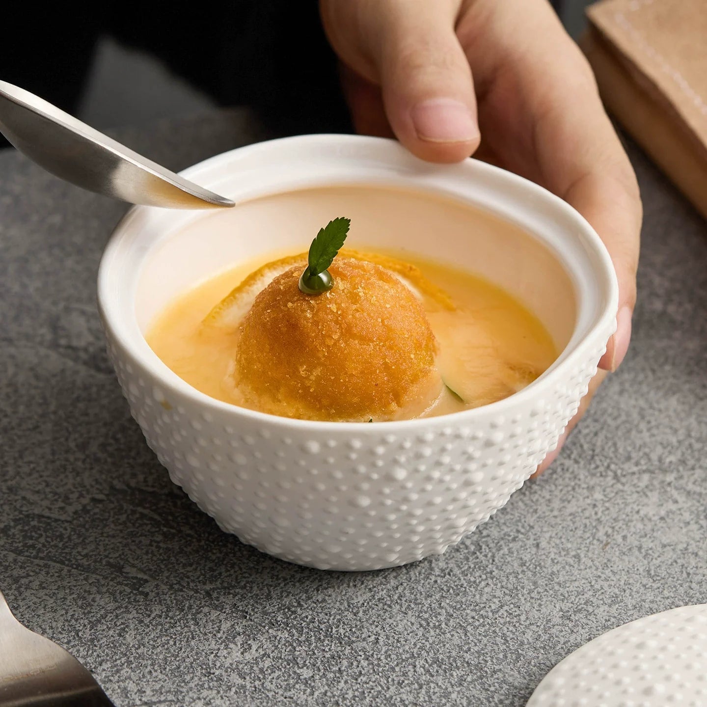 Matte Sea Urchin Texture Ceramic Bowl with Lid – Dessert & Stew Cup-2