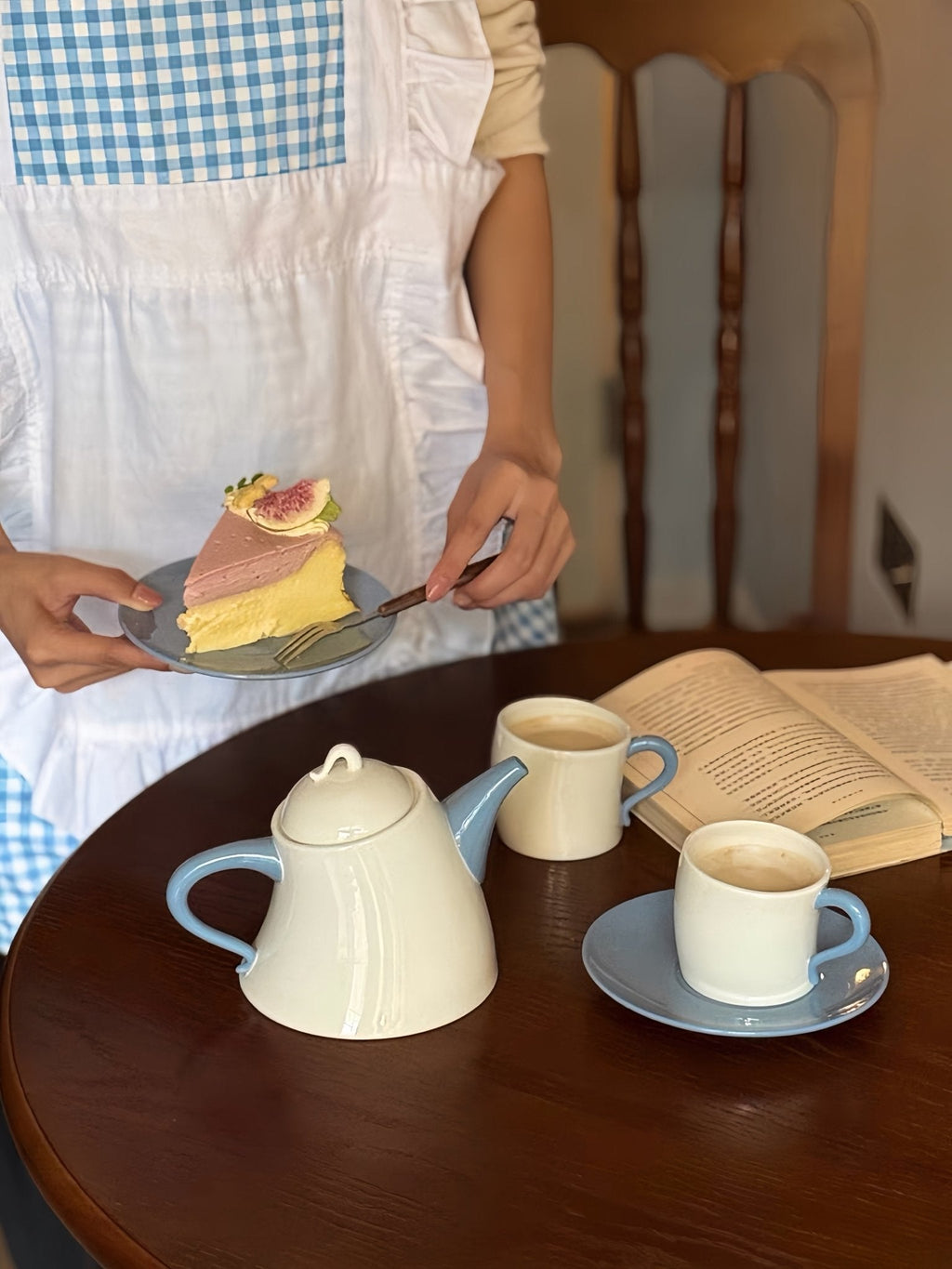 Postmodern Whimsical Wiggle Handle Ceramic Tea Set with Teapot and Mugs-4